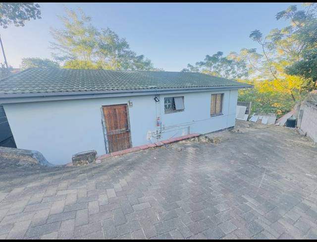 3 BEDROOM HOUSE FOR SALE IN NEWLANDS WEST